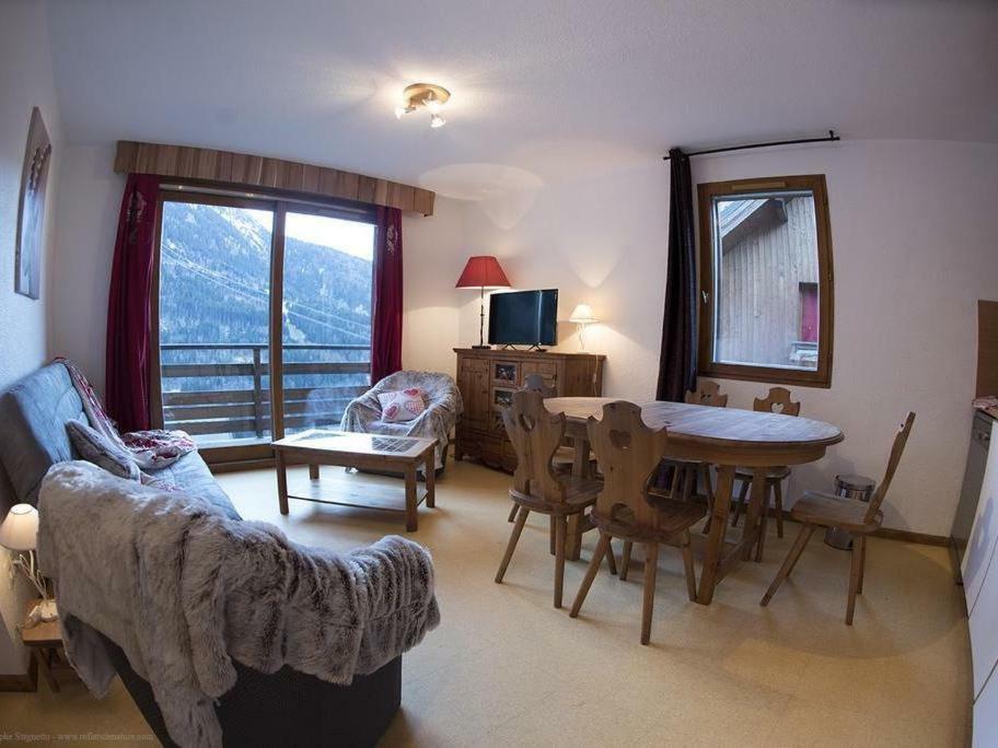 Vaujanylocations - Chalet De Marie Ruang foto